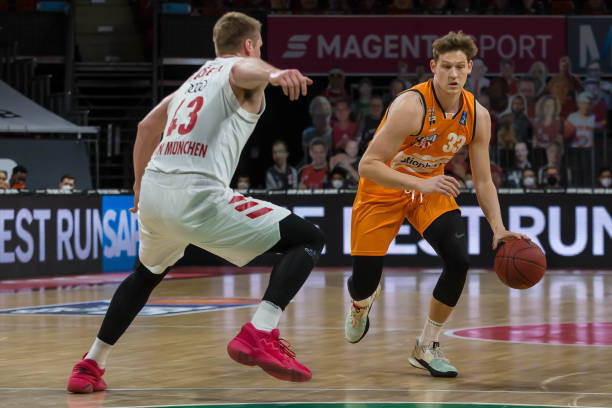 年轻羽毛球 年轻羽毛球