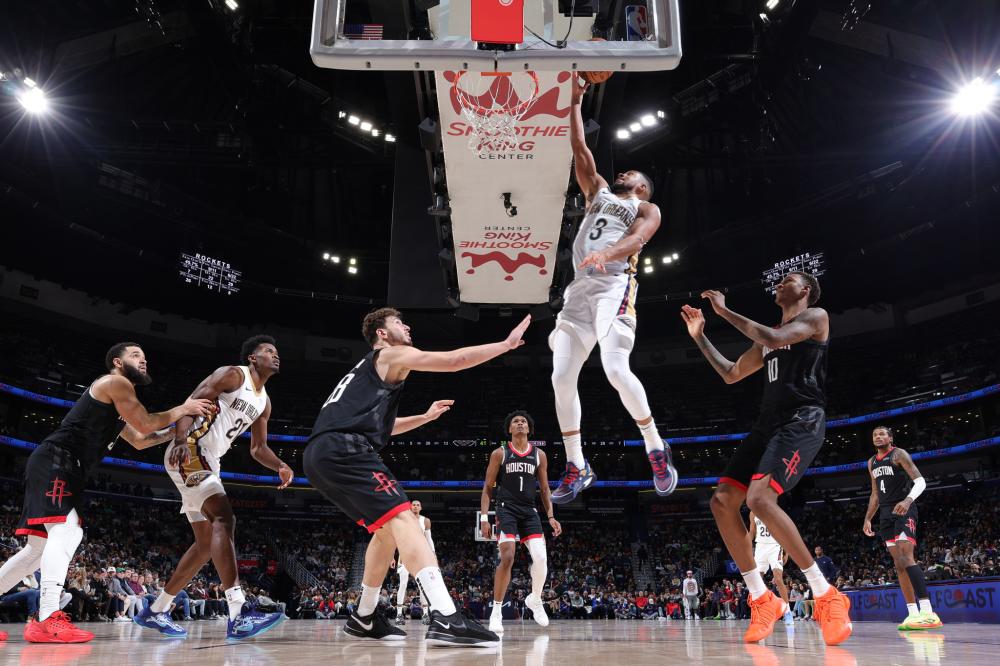 而一旁的马 而一旁的马